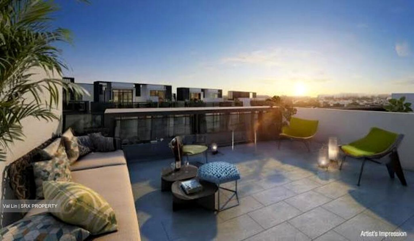 Stratton Green (D28), Terrace #498682111